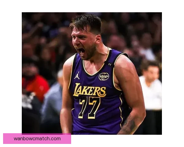 东契奇腿筋二级拉伤无限期休战 湖人前景堪忧恐无缘所有评奖